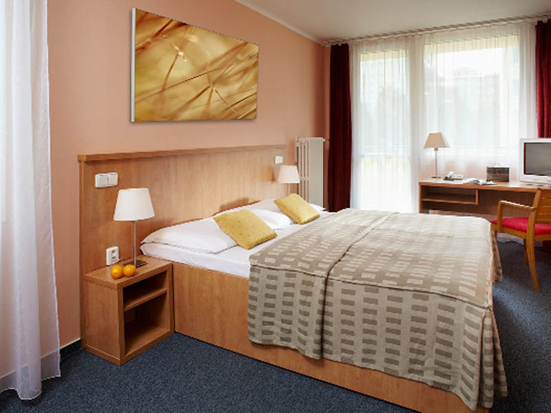 Fortuna West Hotel